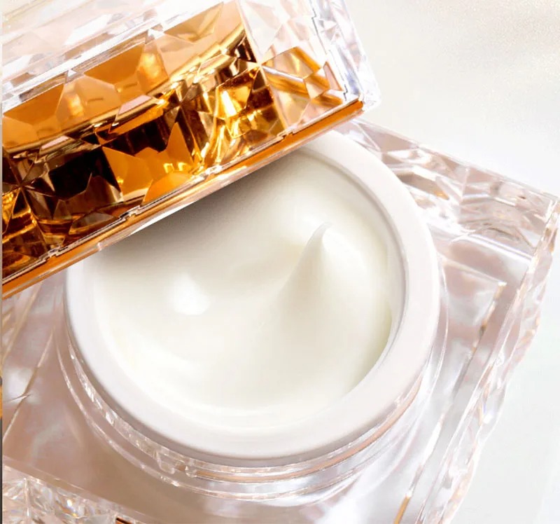 Crema Viso Lussuosa al Caviale - Luxury Skincare Sets recensione e prezzo